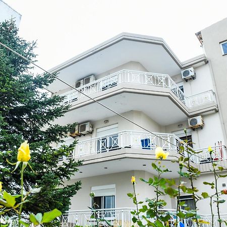 Papi'S Free Parking Apartments 2 - 2 Bedroom อเล็กซานโดรโพลิส ภายนอก รูปภาพ