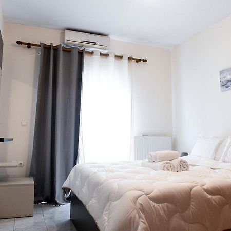 Papi'S Free Parking Apartments 2 - 2 Bedroom อเล็กซานโดรโพลิส ภายนอก รูปภาพ