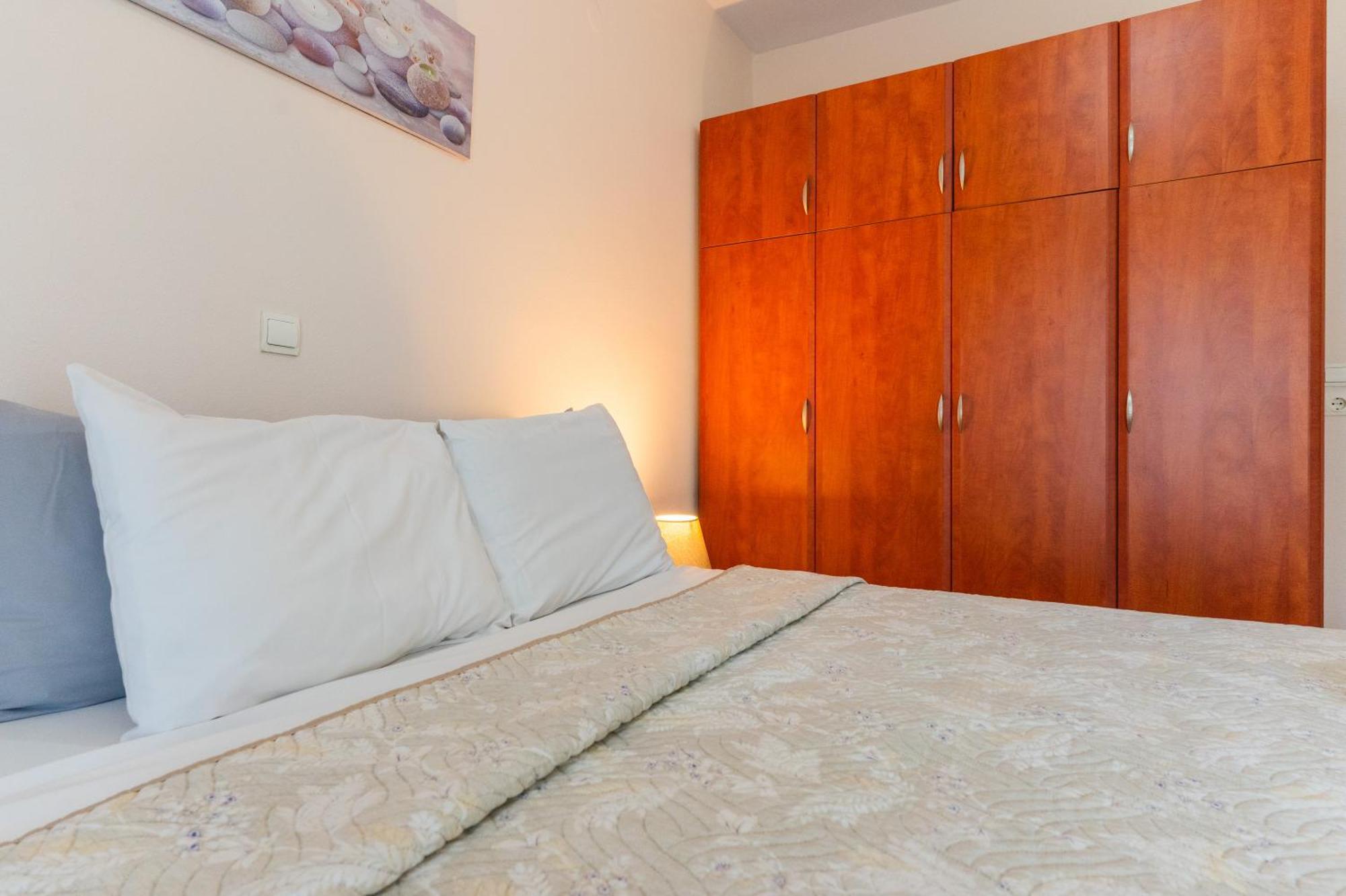 Papi'S Free Parking Apartments 2 - 2 Bedroom อเล็กซานโดรโพลิส ภายนอก รูปภาพ